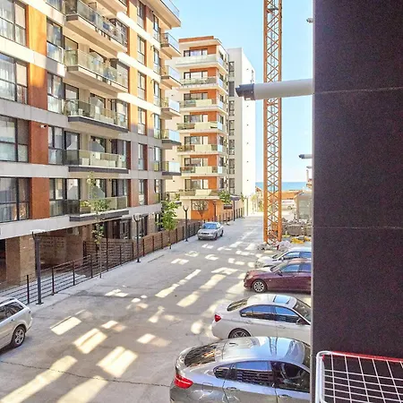 Long 2 Apartment Navodari